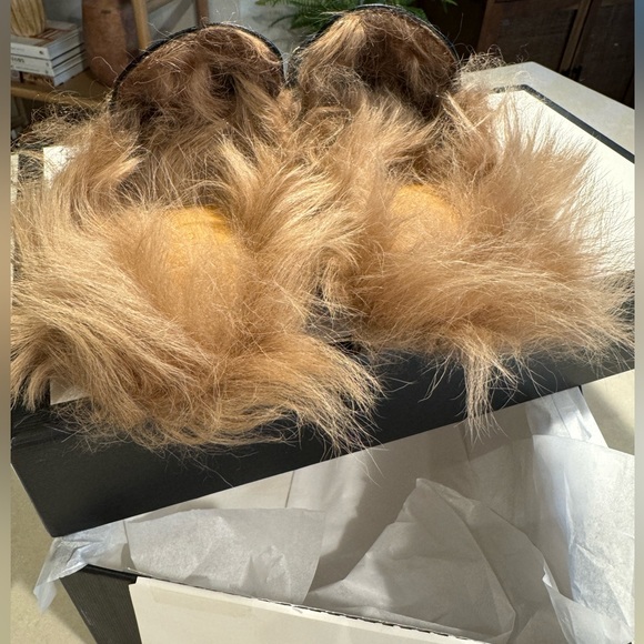 GUCCI Princetown Mule Fur Slippers With Embroidered Bees and Stars Black Leather - Picture 3 of 14